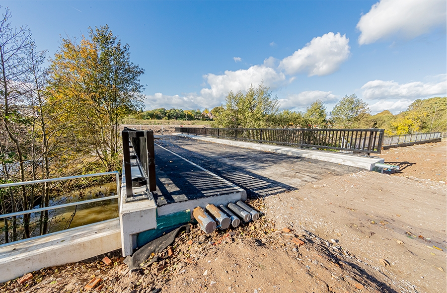 View of the new Lavers Bridge with upgraded vehicular and pedestrian access